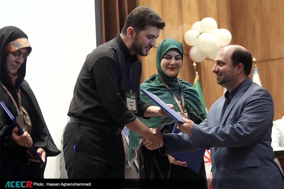 اختتامیه دومین دوره مسابقات ملی ارائه سه دقیقه‌ای (سدید)