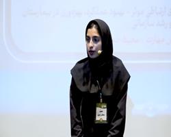 اجرای عطیه دهقان نیری در دومین دوره مسابقات ملی‌ ارائه سه‌ دقیقه‌ای (بخش پژوهش)