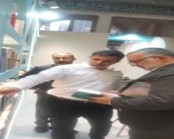 بازدید دکتر محسن جوادی از غرفه جهاد دانشگاهی 
