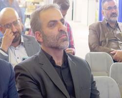 معاون فرهنگی جهاد دانشگاهی از غرفه جهاد دانشگاهی در نمایشگاه کتاب بازدید کرد